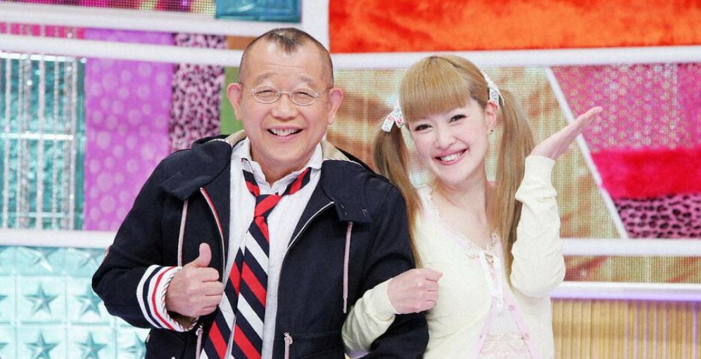 テレビ東京系「きらきらアフロTM」。左から、笑福亭鶴瓶、松嶋尚美