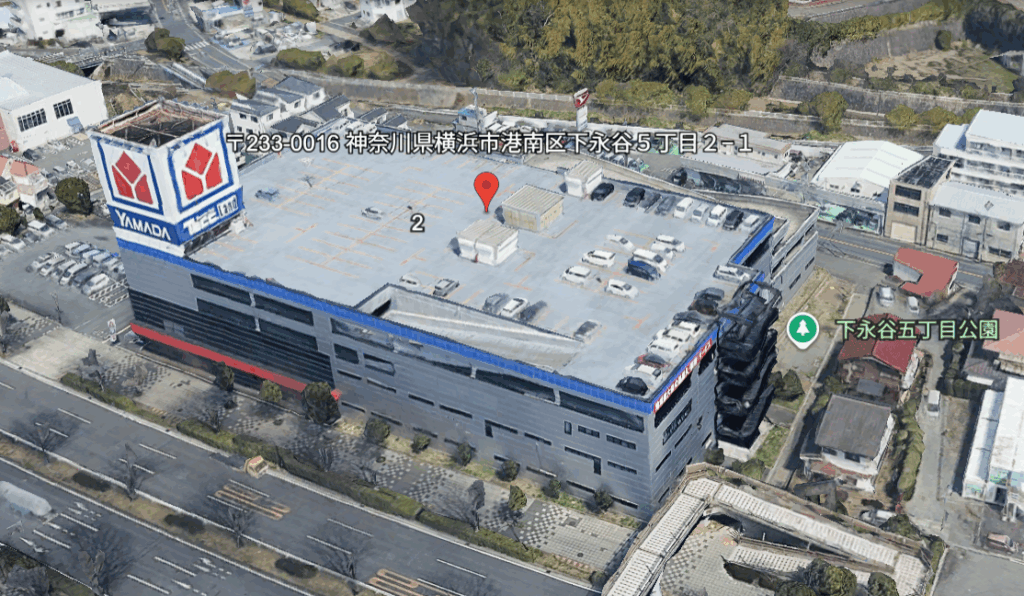 2025年5月11日に閉店した家電量販店「ヤマダデンキ テックランド横浜本店」の外観。